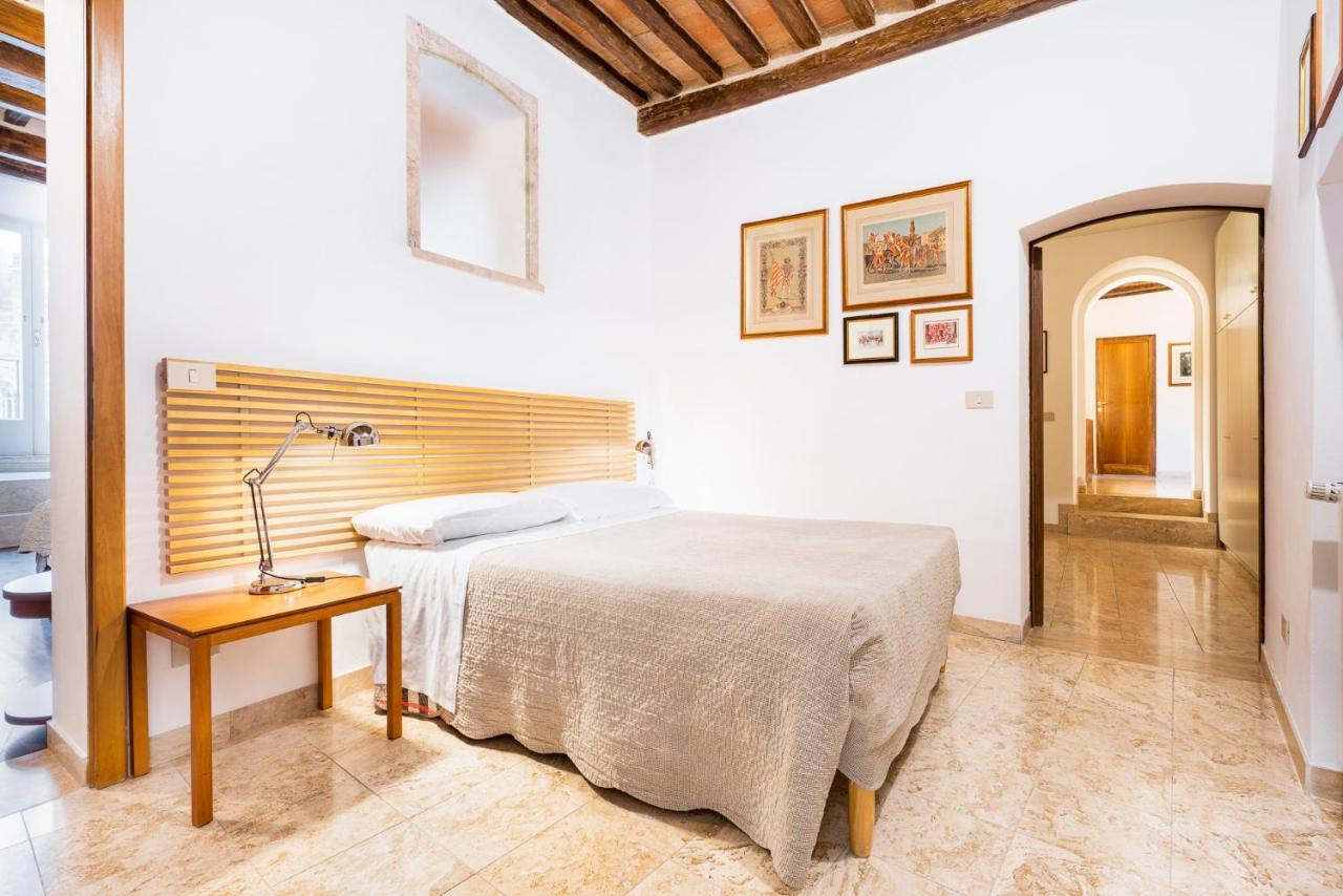 The Balcony Suite - Affaccio Su Piazza Del Campo Siena Luaran gambar
