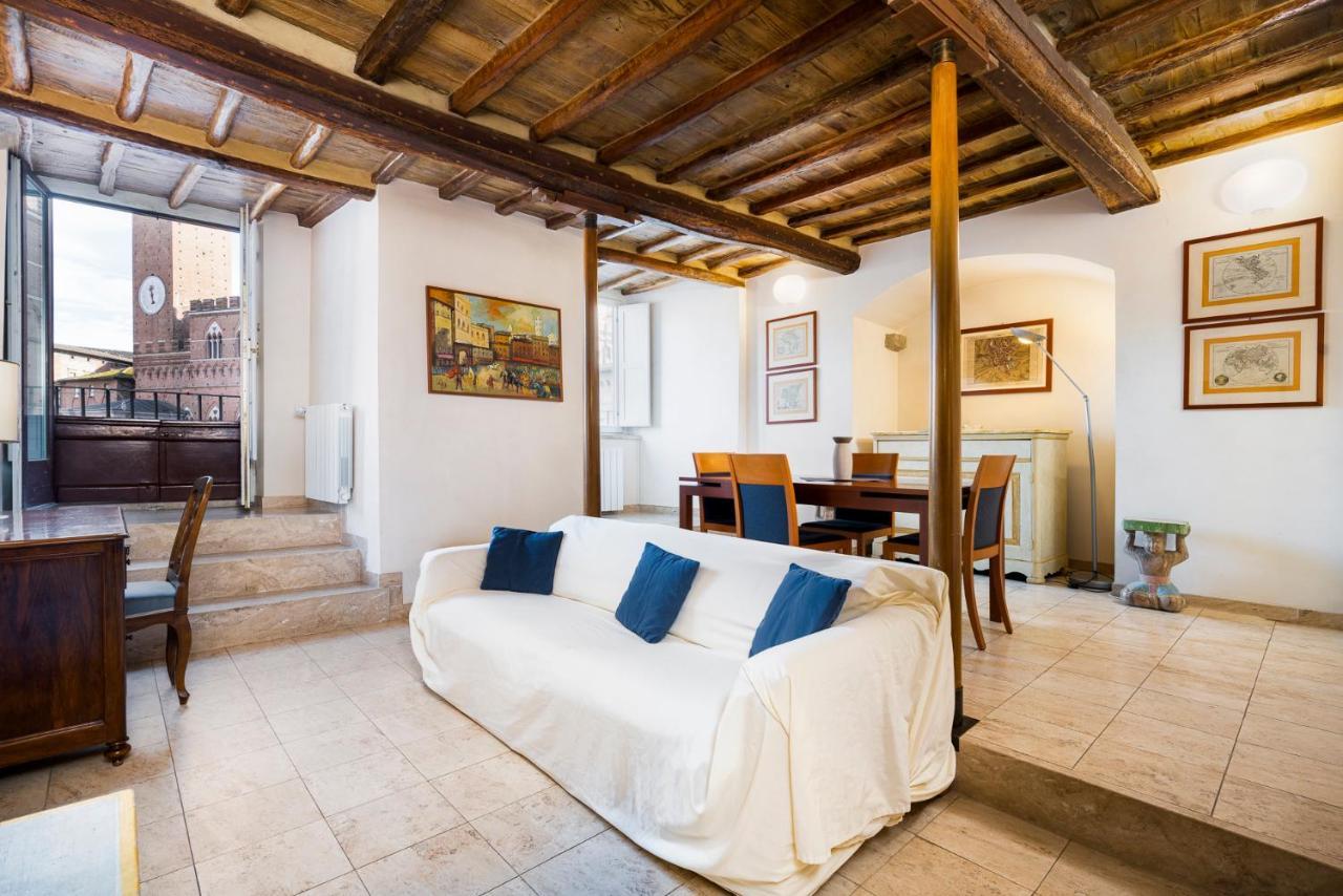 The Balcony Suite - Affaccio Su Piazza Del Campo Siena Luaran gambar