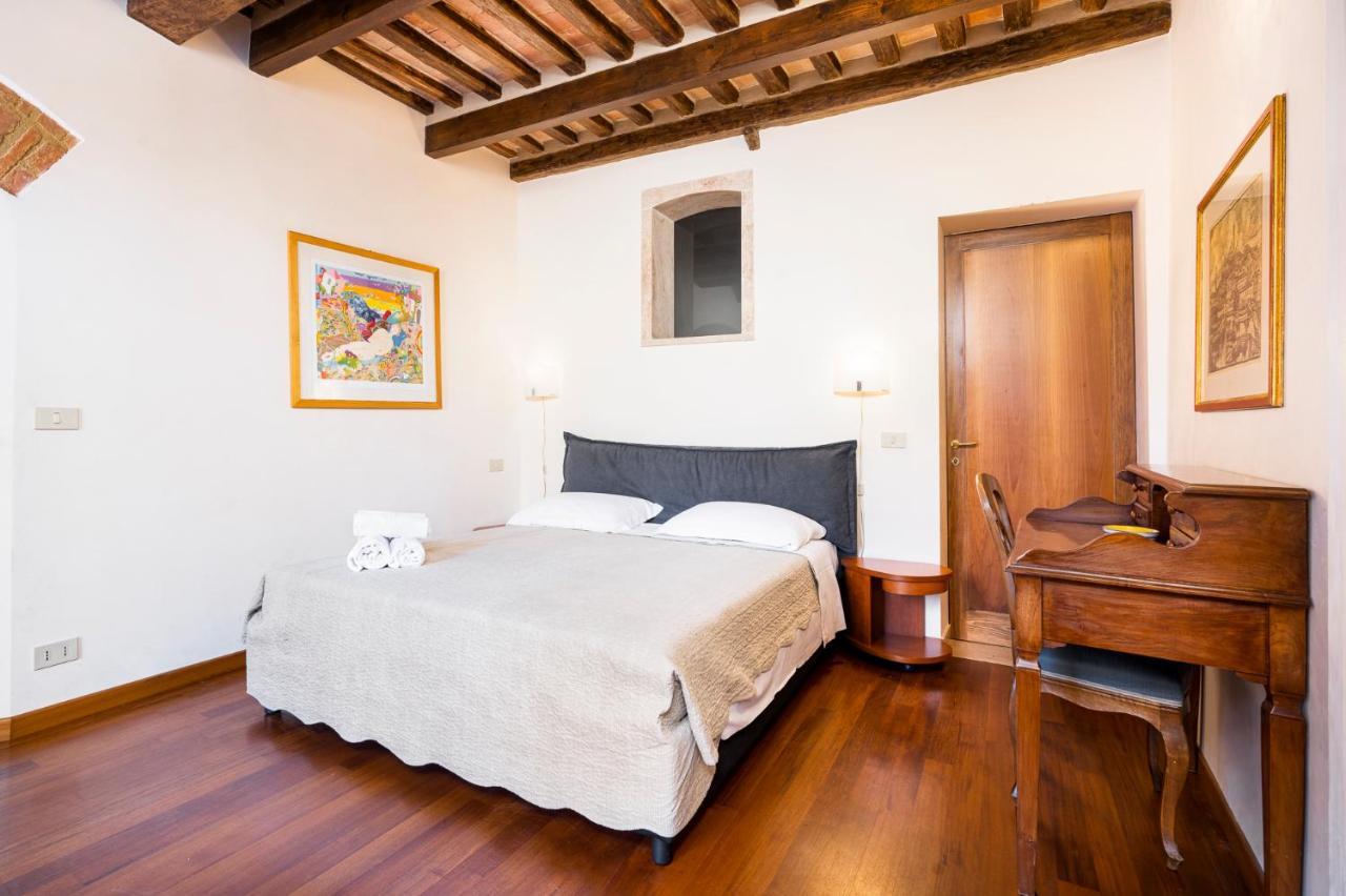 The Balcony Suite - Affaccio Su Piazza Del Campo Siena Luaran gambar