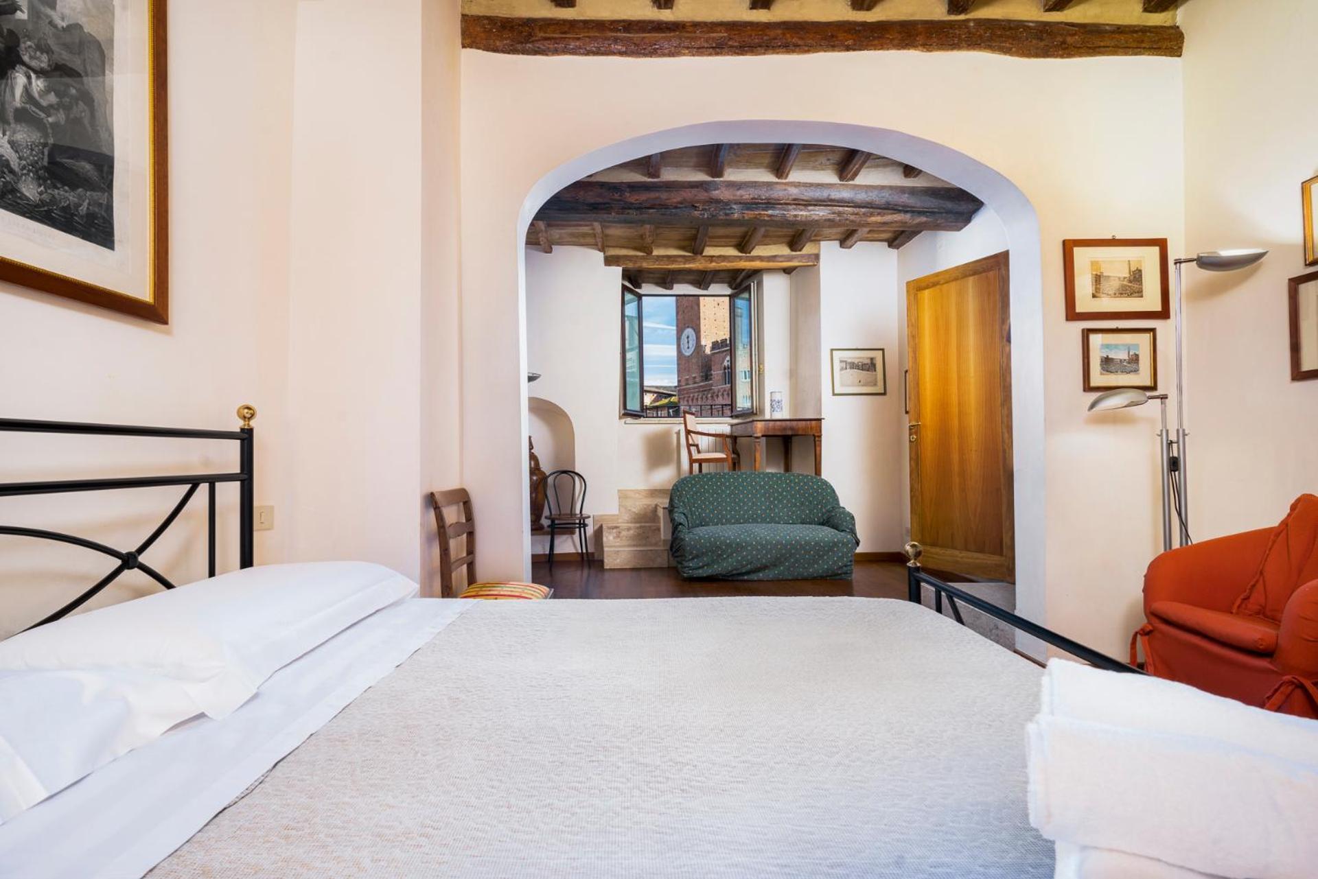 The Balcony Suite - Affaccio Su Piazza Del Campo Siena Luaran gambar
