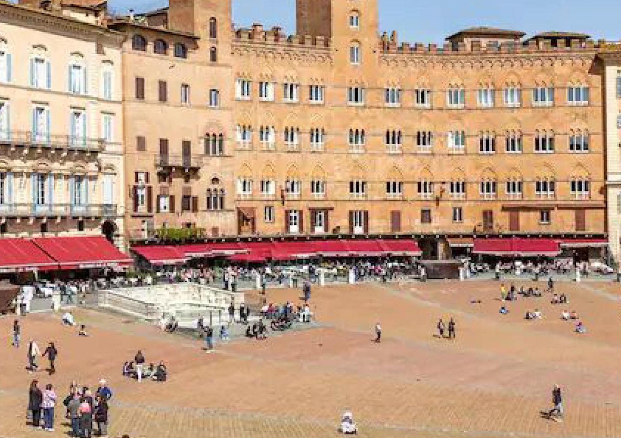The Balcony Suite - Affaccio Su Piazza Del Campo Siena Luaran gambar